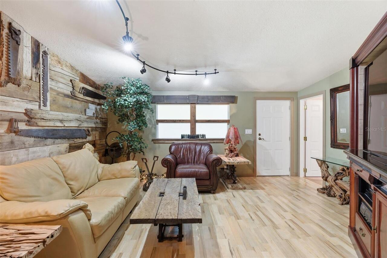 Listing Photo 13