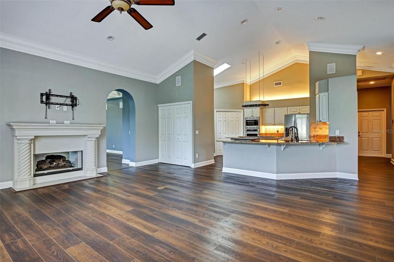 Listing Photo 23