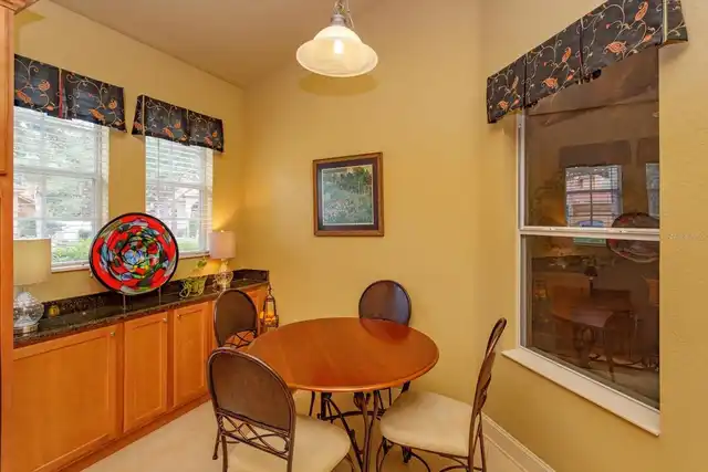 Listing Photo 10