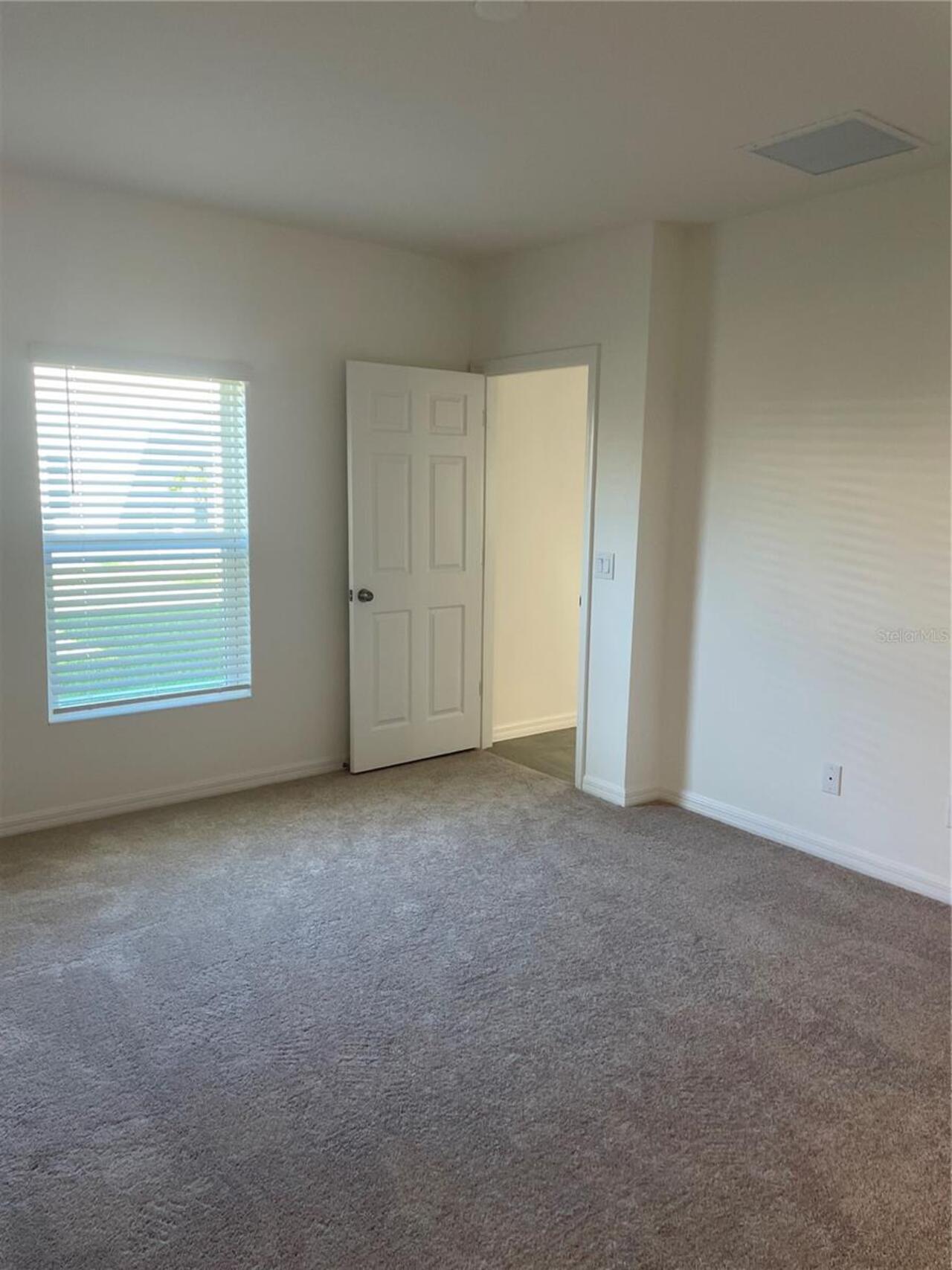 Listing Photo 33