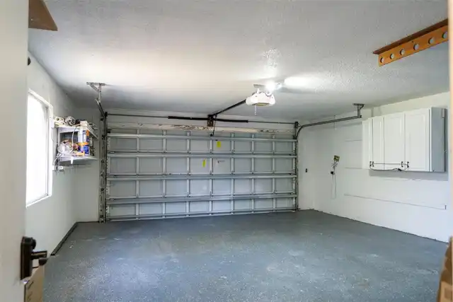 Listing Photo 22