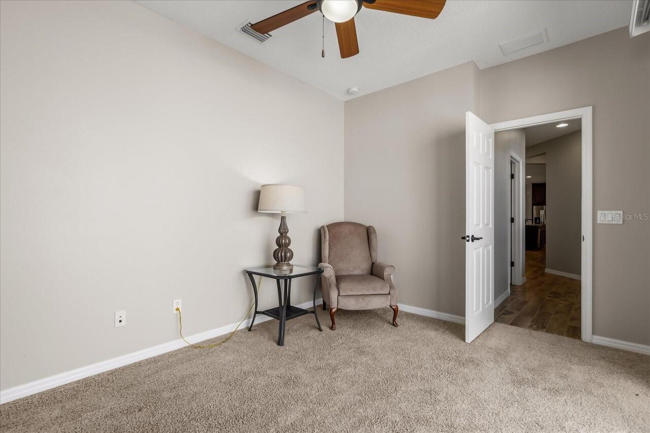 Listing Photo 17