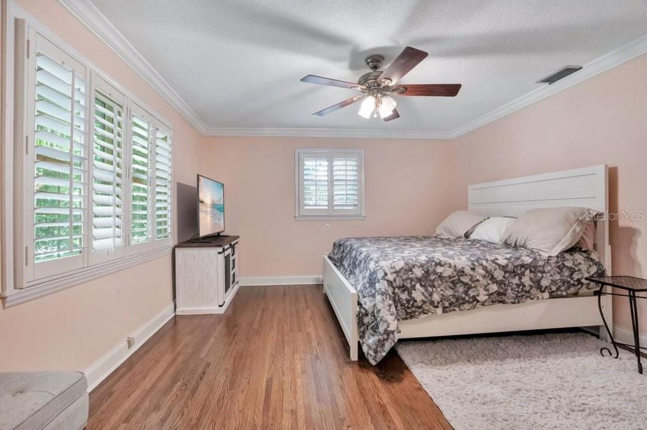 Listing Photo 25