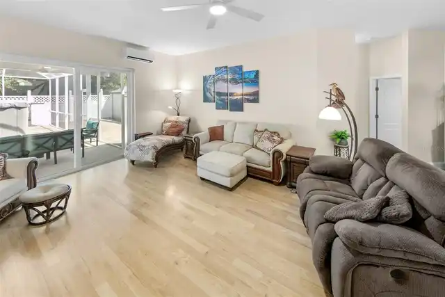 Listing Photo 15