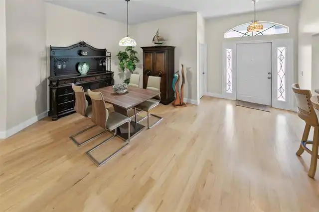 Listing Photo 16