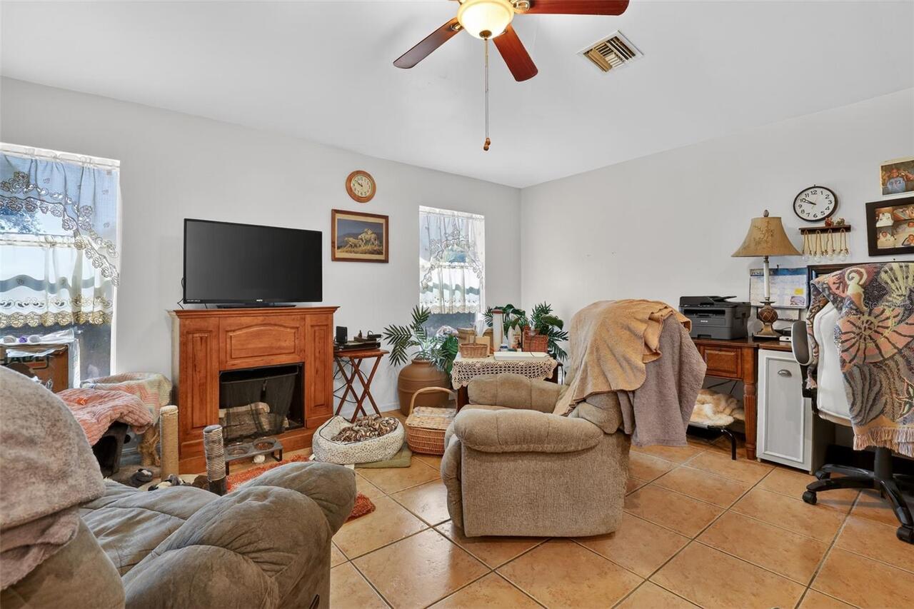 Listing Photo 9