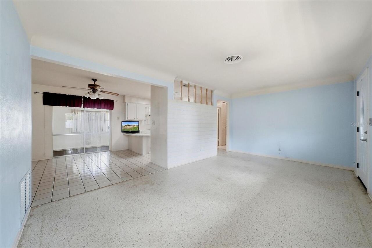 Listing Photo 10