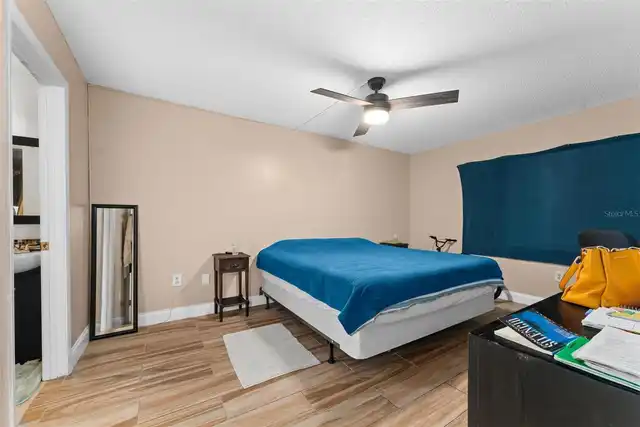 Listing Photo 7