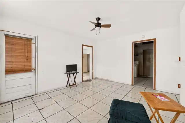 Listing Photo 12