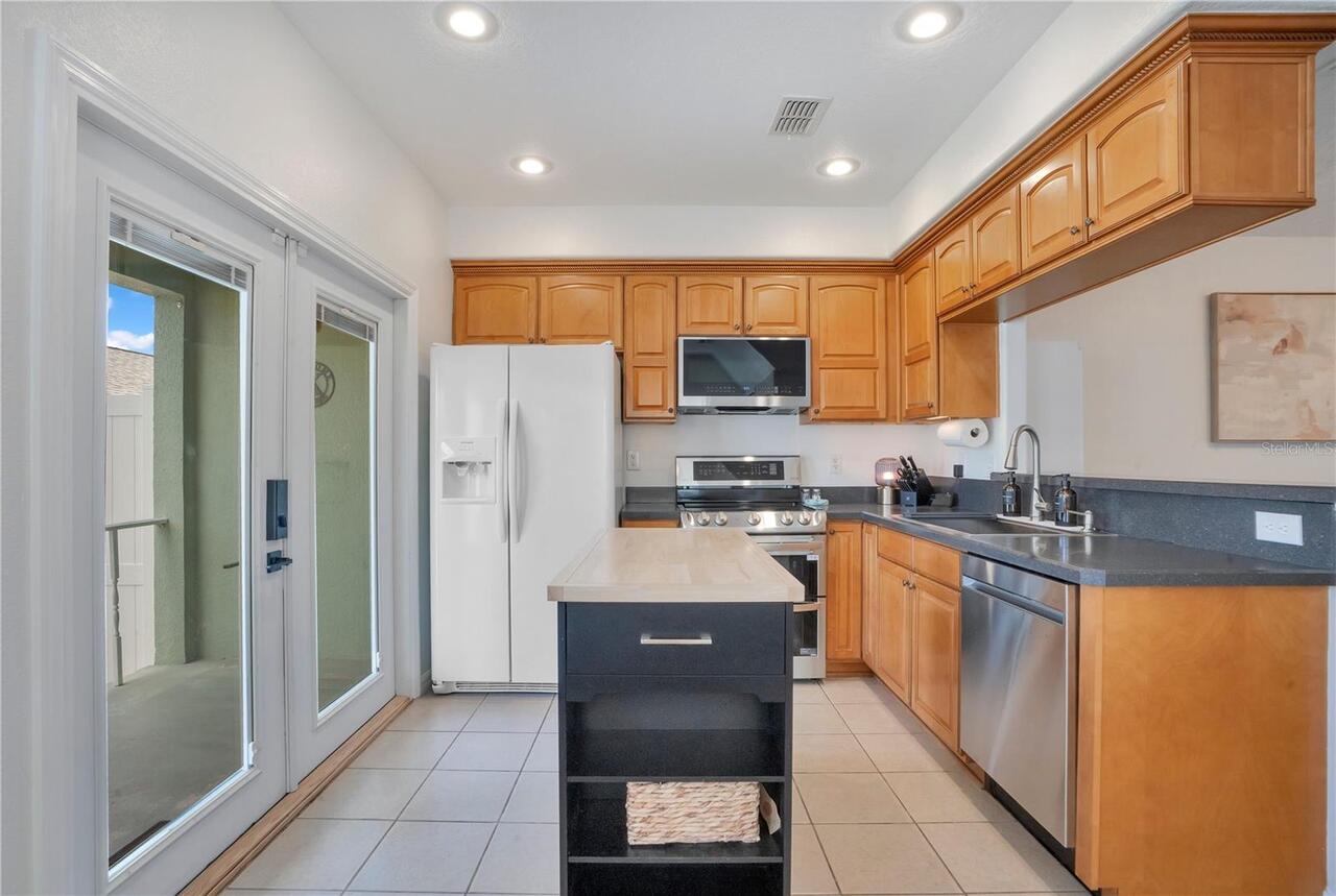 Listing Photo 10