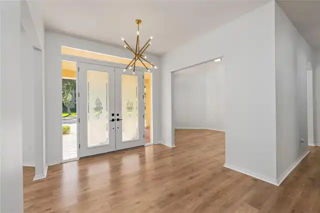 Listing Photo 9