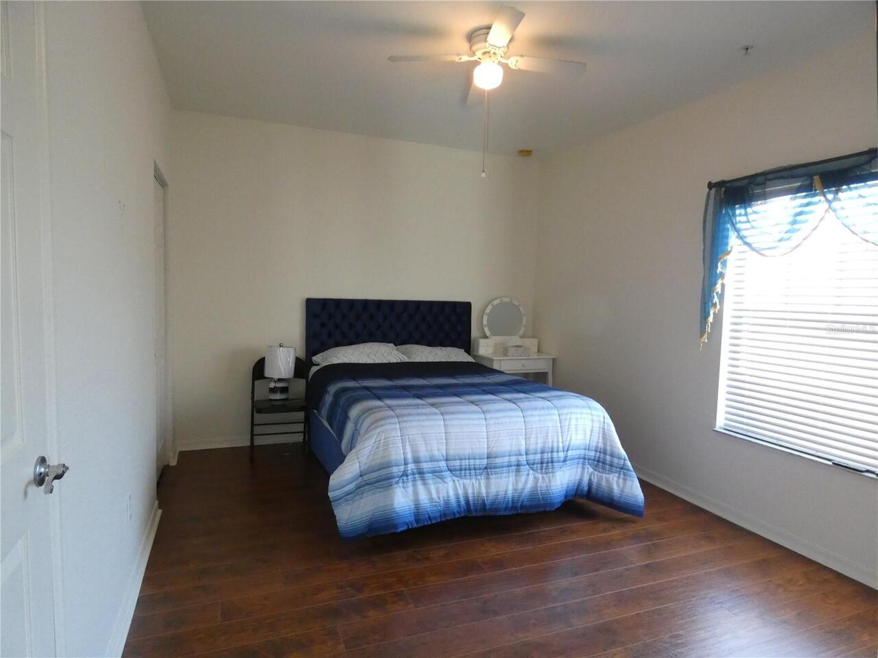Listing Photo 14