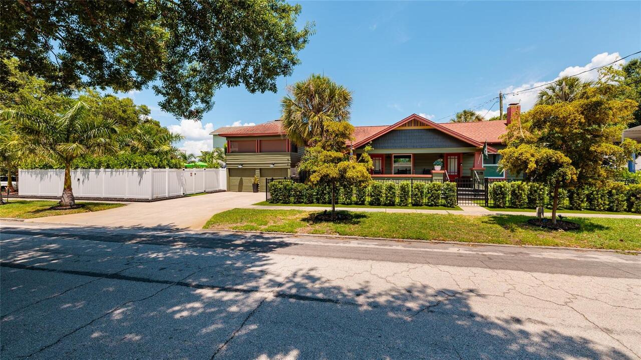 St Petersburg Real Estate