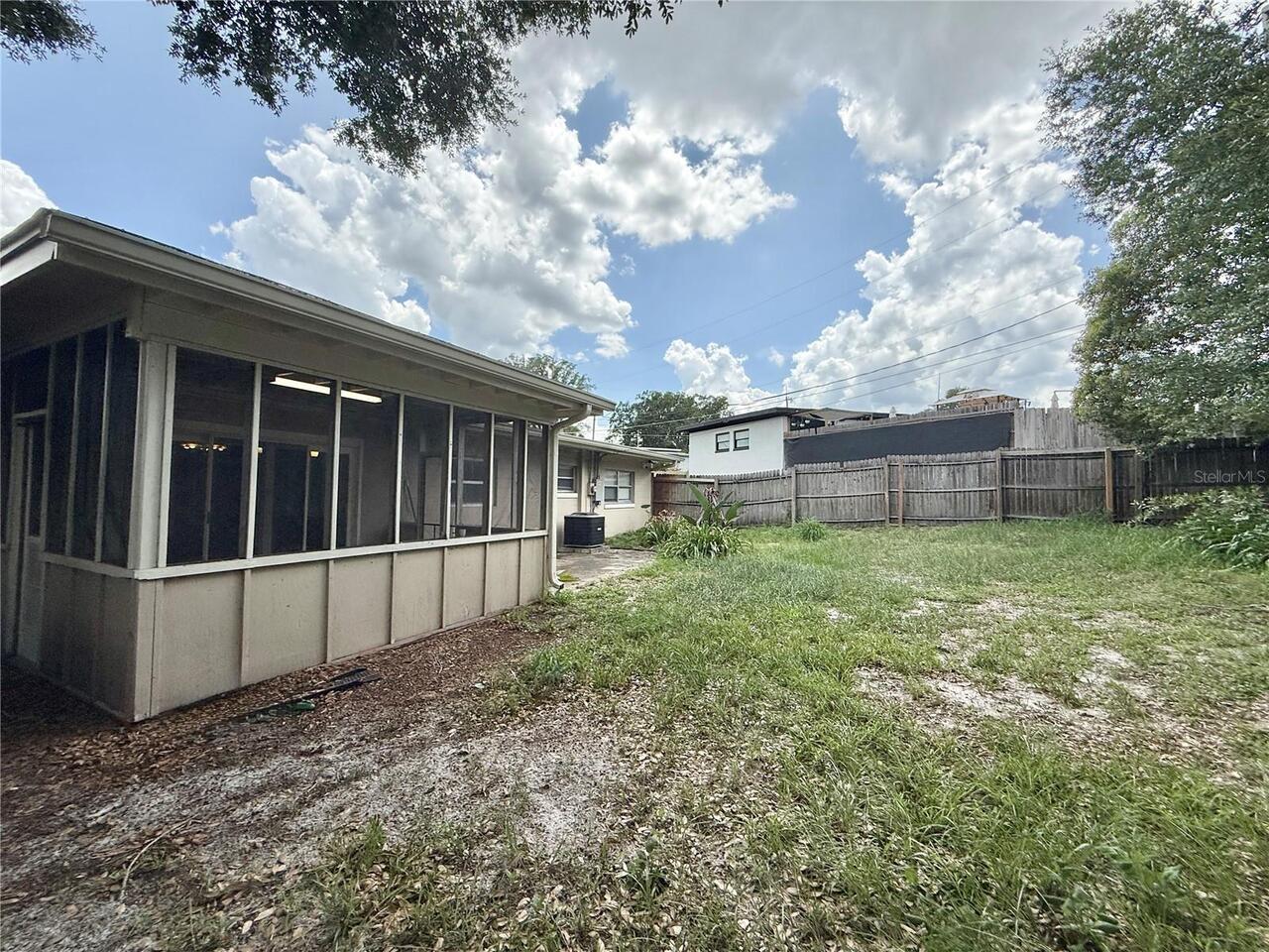 Listing Photo 14