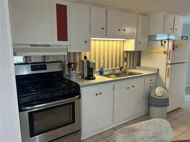 Listing Photo 7