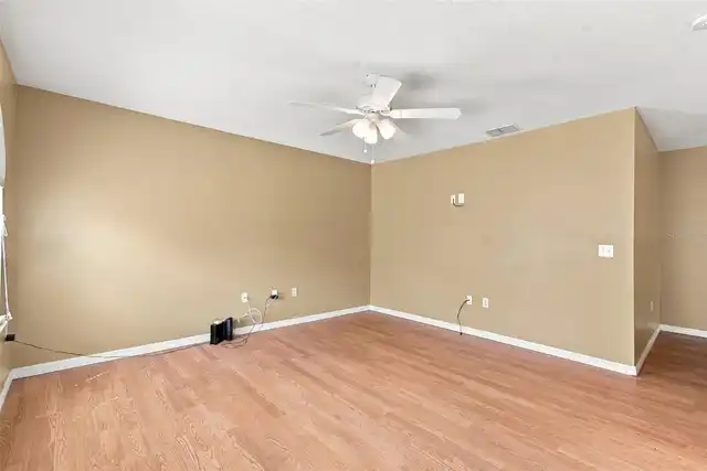 Listing Photo 34