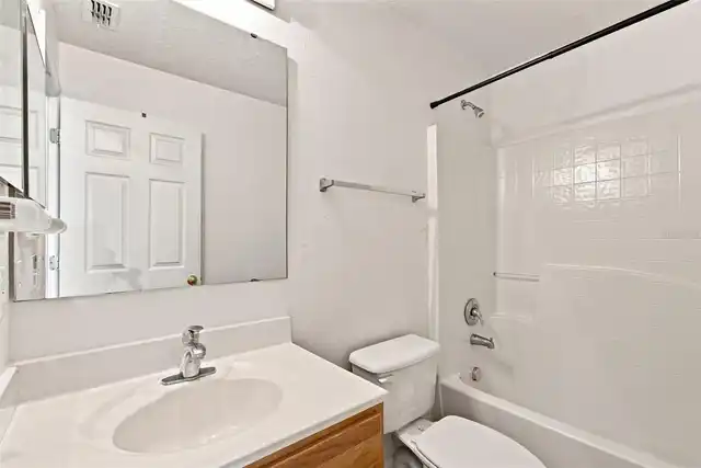 Listing Photo 38