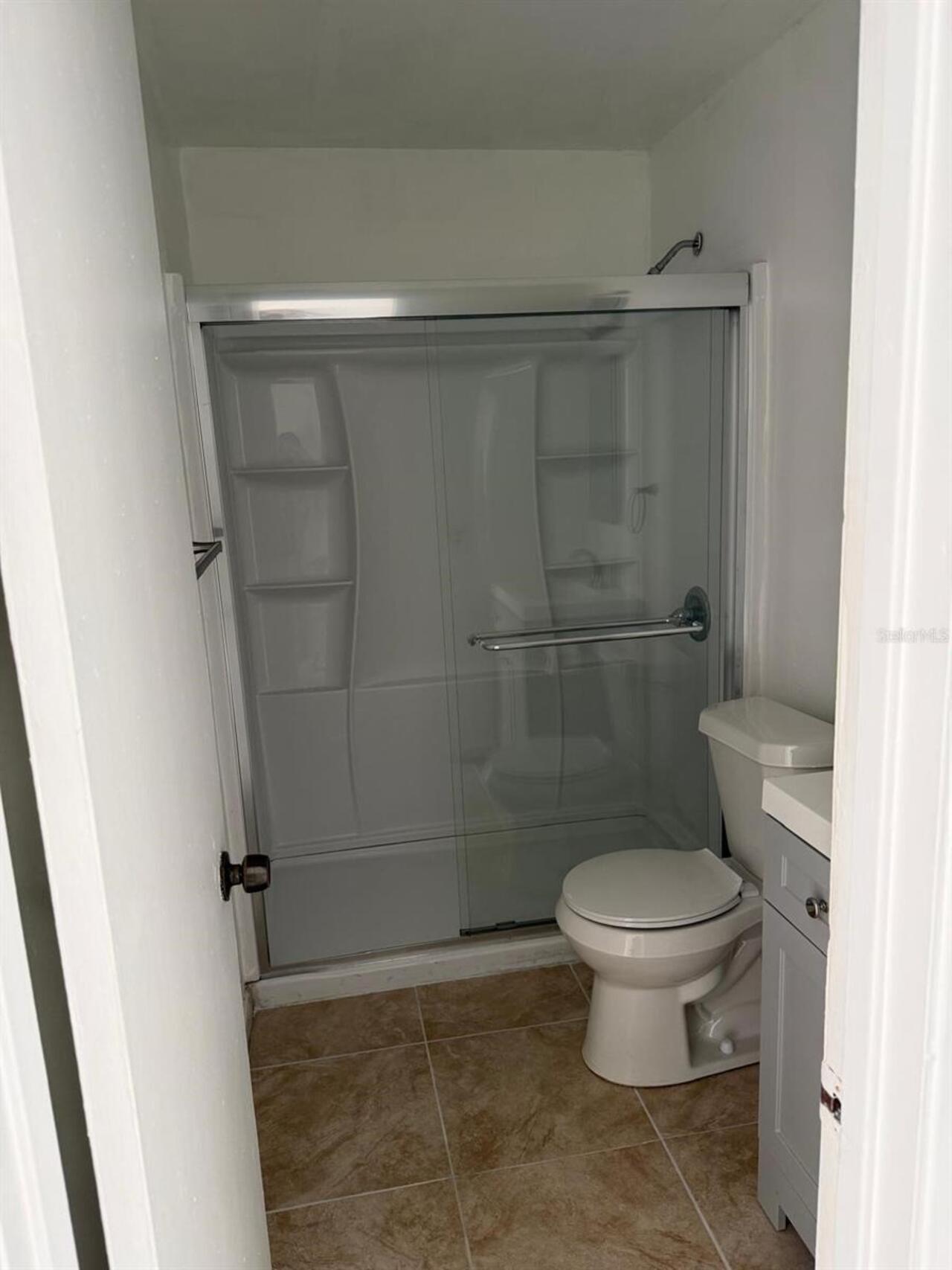 Listing Photo 8