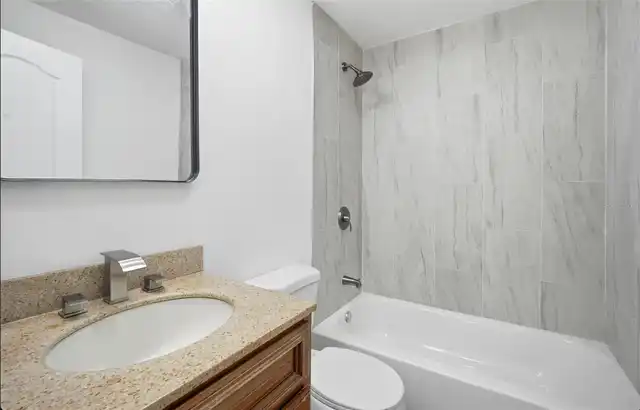 Listing Photo 10