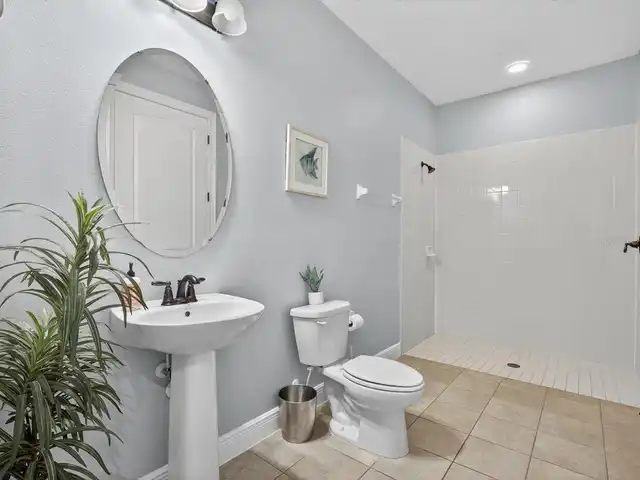 Listing Photo 15