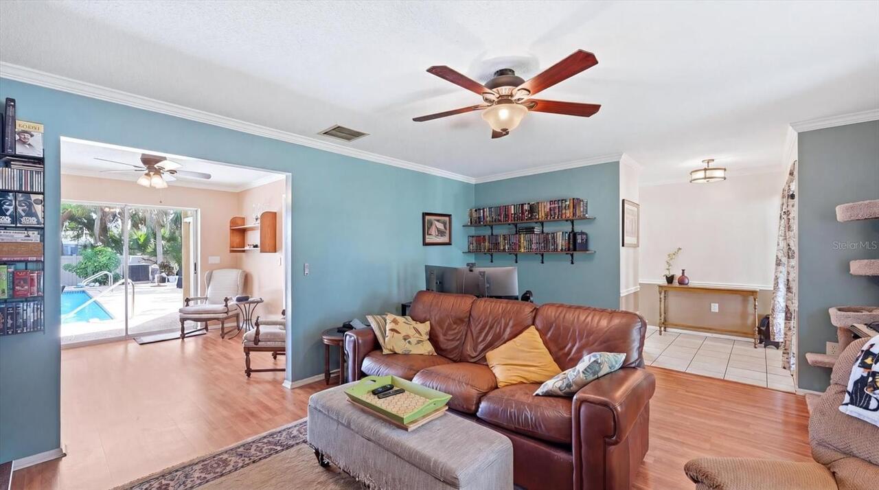 Listing Photo 9