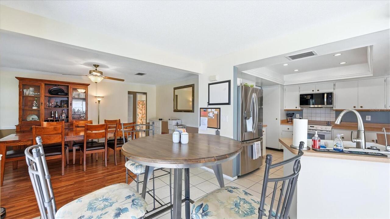 Listing Photo 12