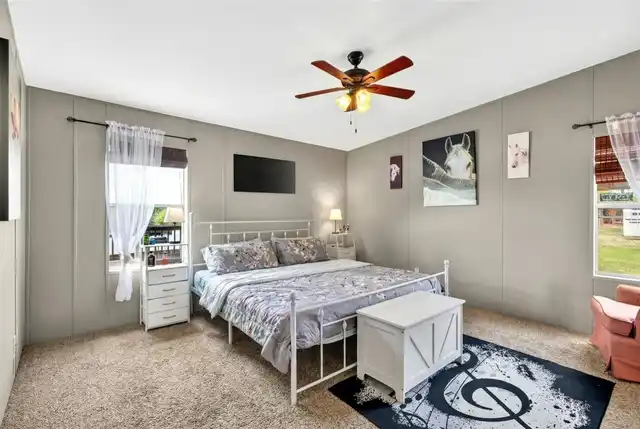 Listing Photo 6