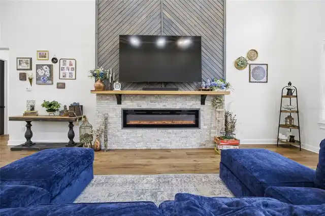 Listing Photo 7