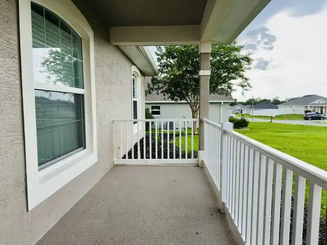 Listing Photo 9