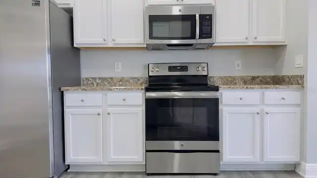 Listing Photo 15