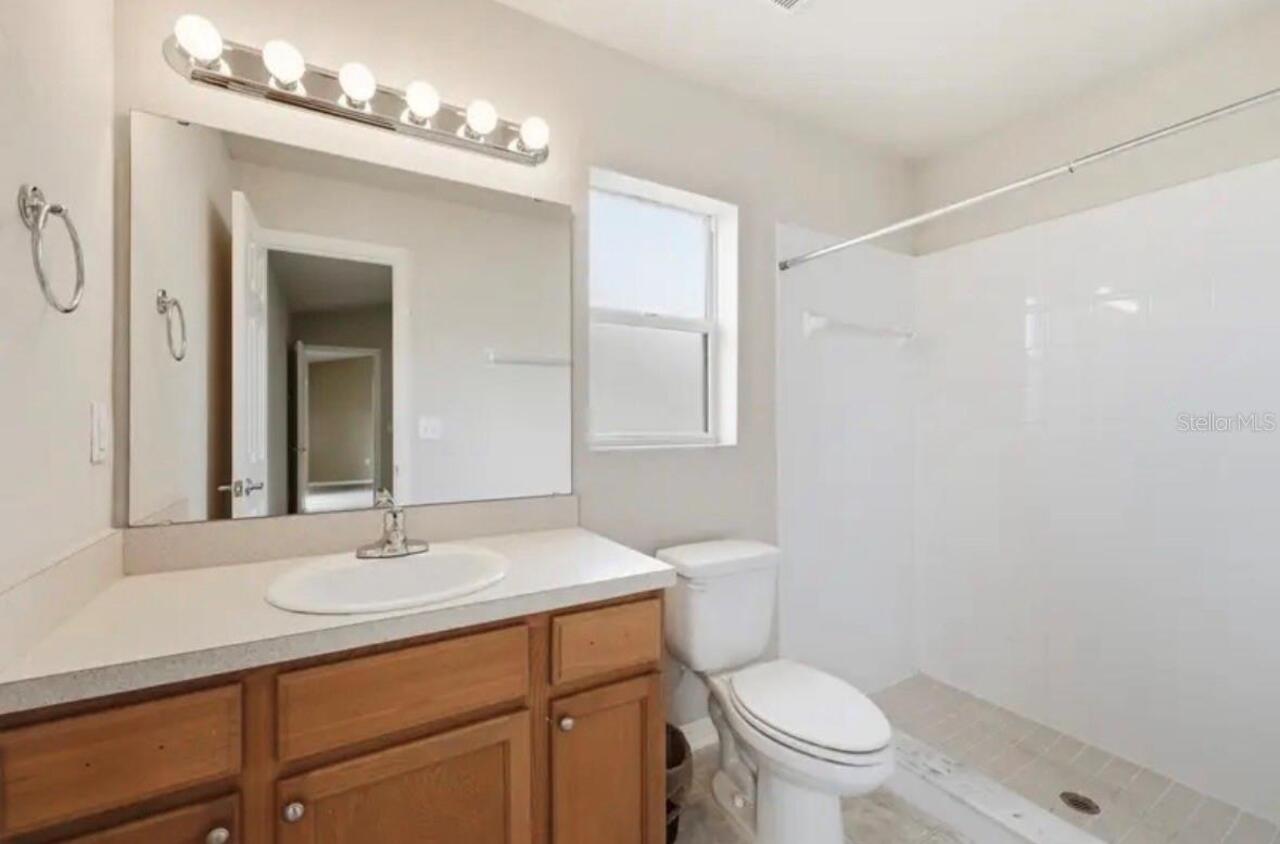 Listing Photo 9