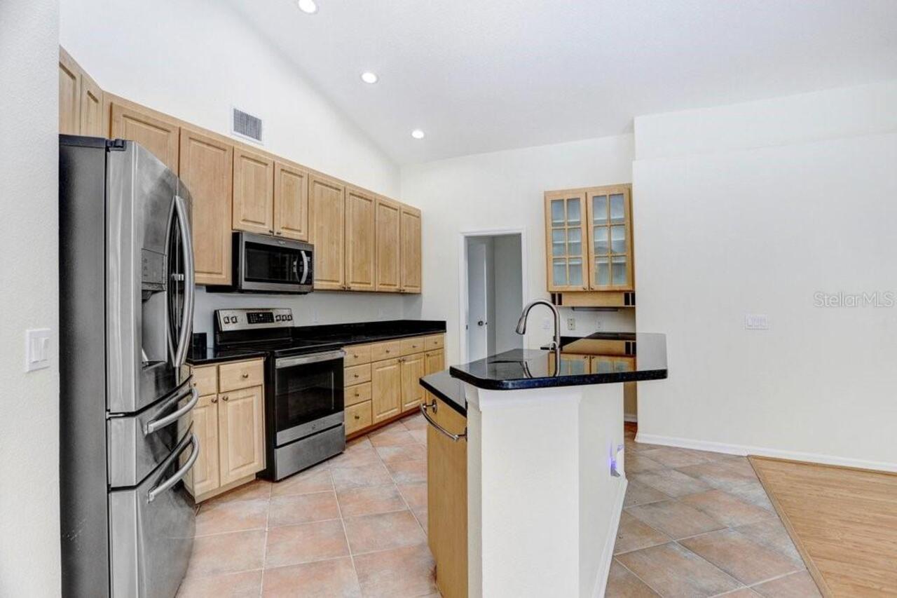 Listing Photo 16