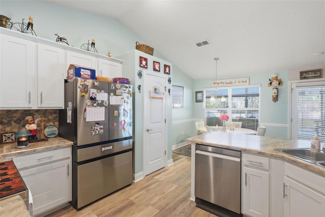 Listing Photo 17