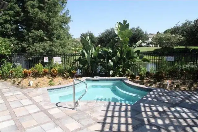Listing Photo 10