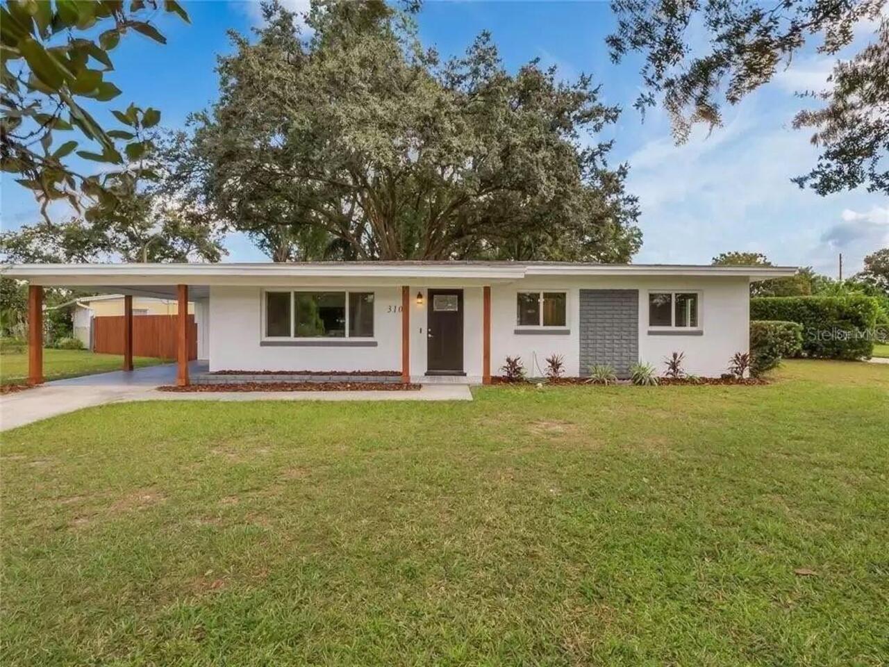 3BR, Residential Lease, 1BA, $2,700
Read More