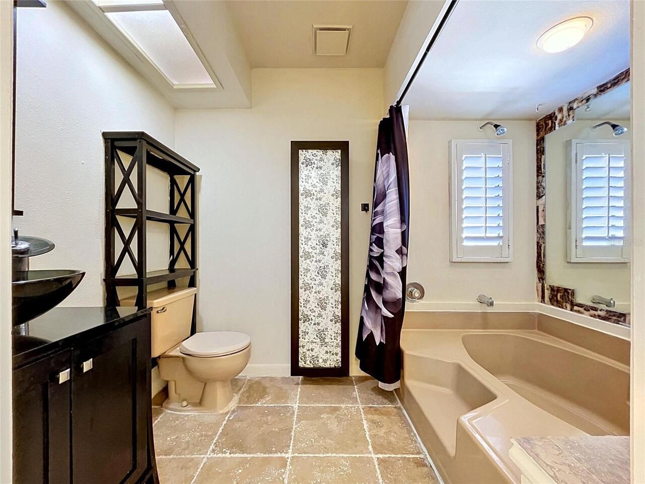 Listing Photo 34