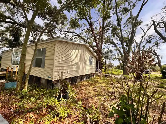 Listing Photo 11