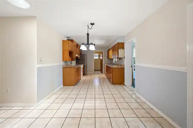 Listing Photo 20