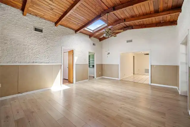 Listing Photo 31