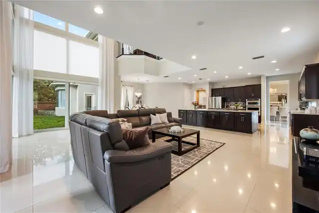 Listing Photo 15