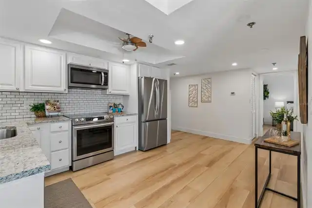 Listing Photo 17