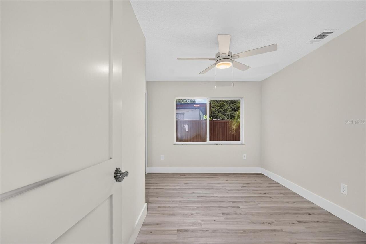 Listing Photo 33