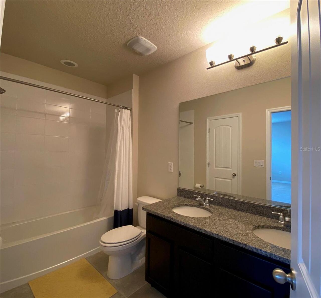 Listing Photo 11