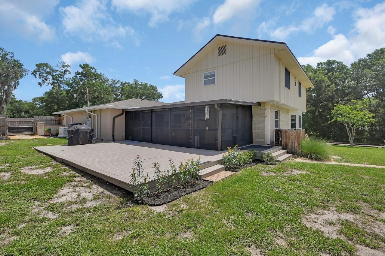 Listing Photo 11