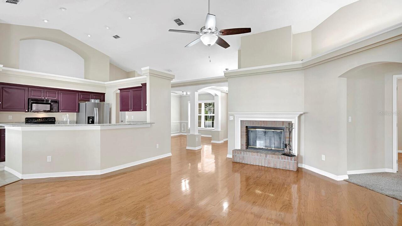 Listing Photo 14