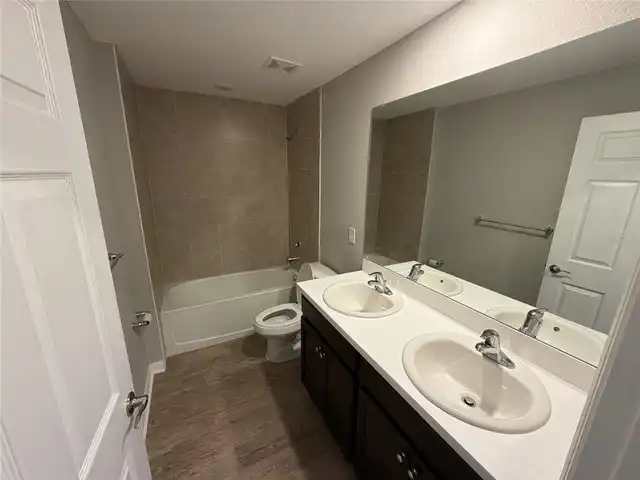 Listing Photo 22