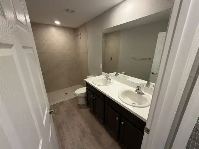 Listing Photo 39