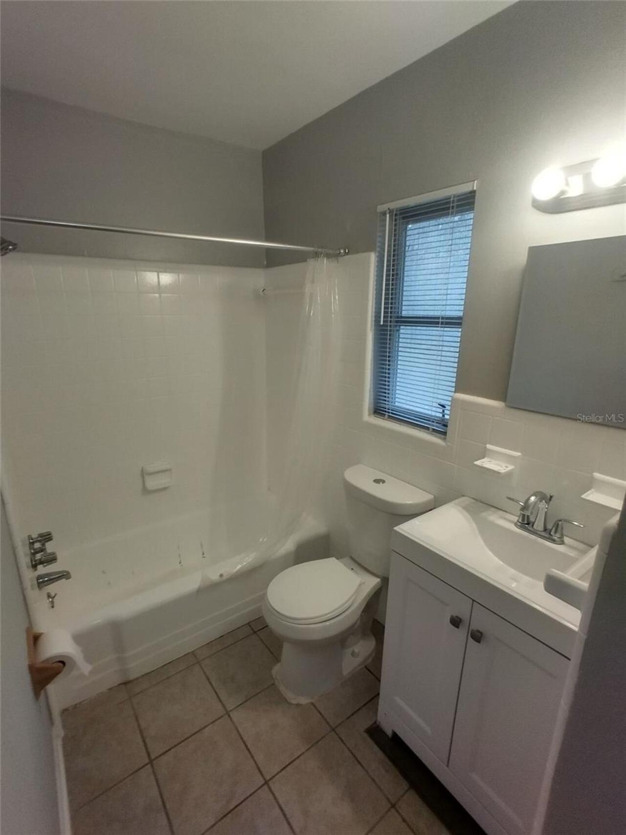 Listing Photo 8