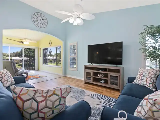 Listing Photo 6