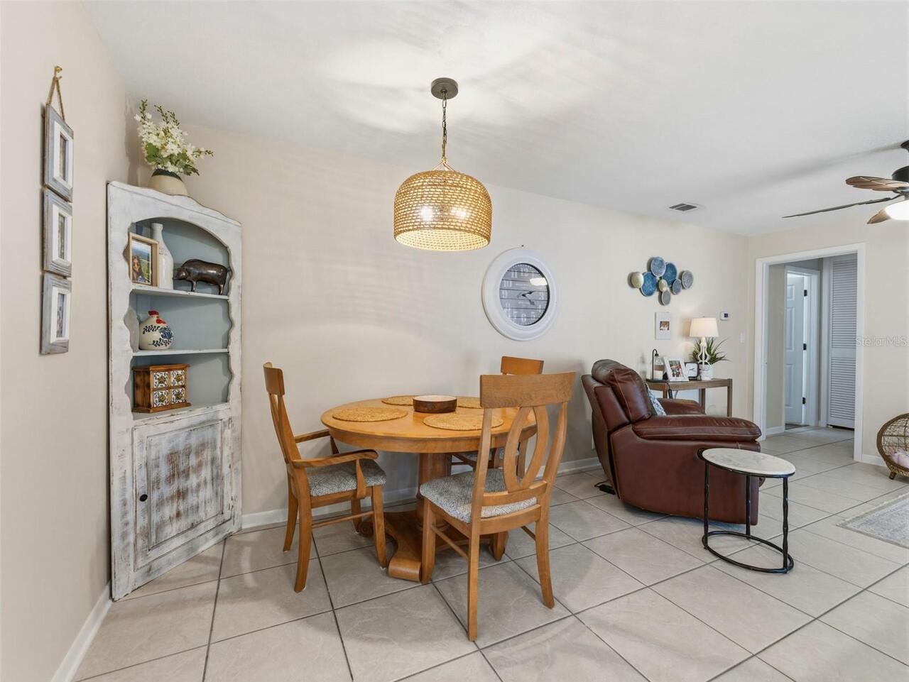 Listing Photo 12